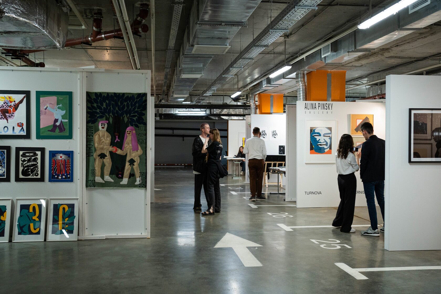 Галерея Виктория на ярмарке Контур 2025