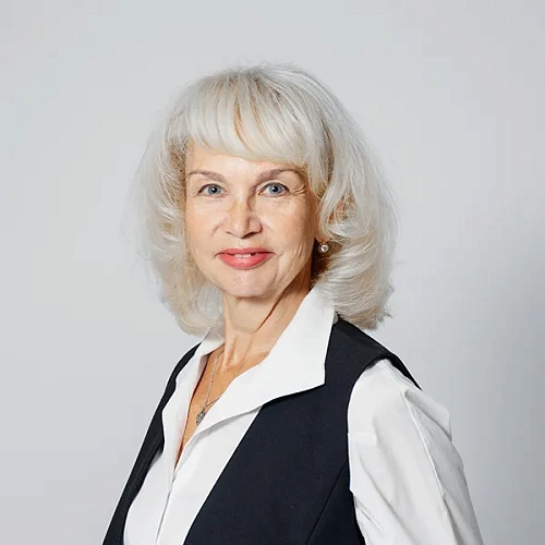 Лариса Суслина