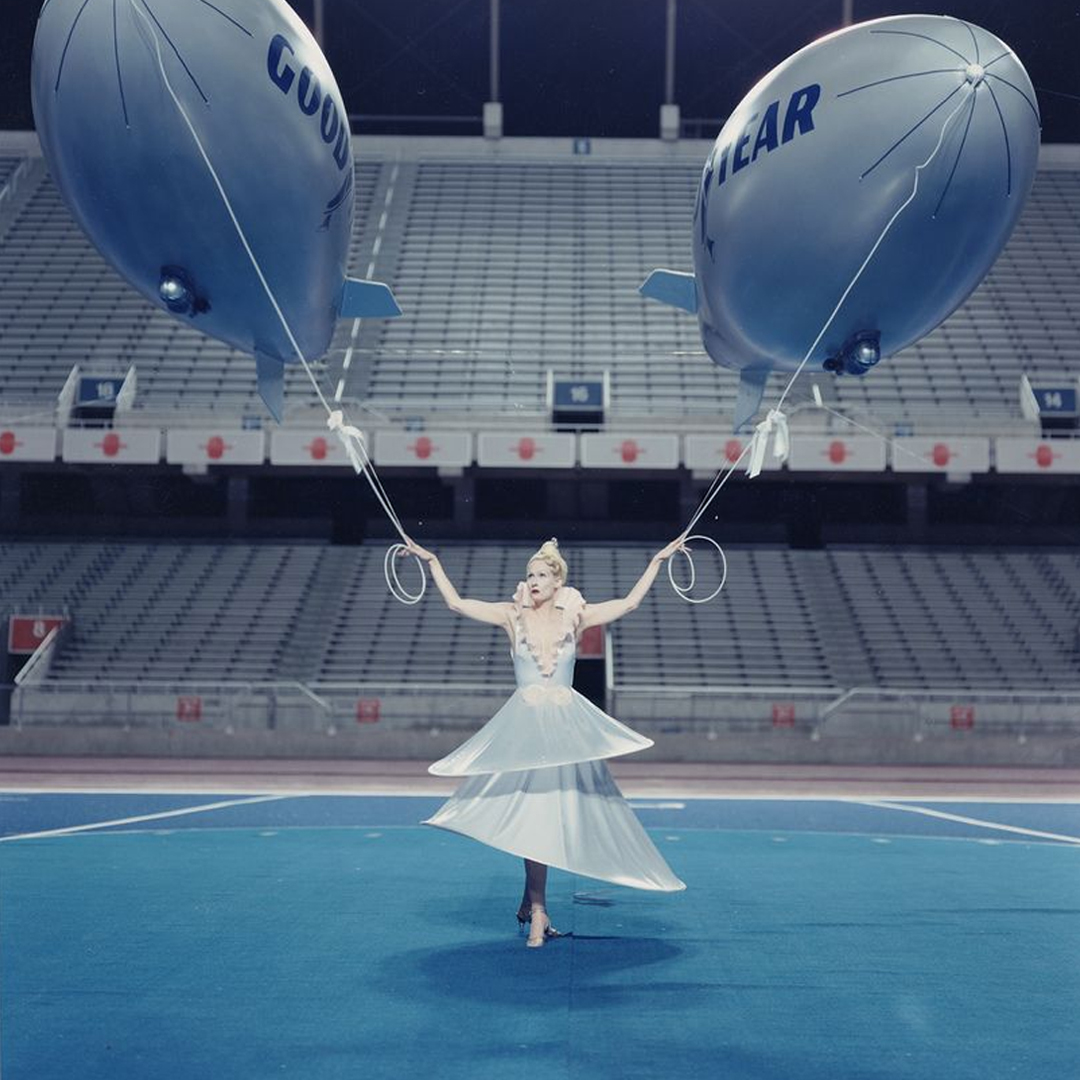 Нон-стоп показ фильмов из цикла Мэтью Барни «Cremaster» (1994-2002)