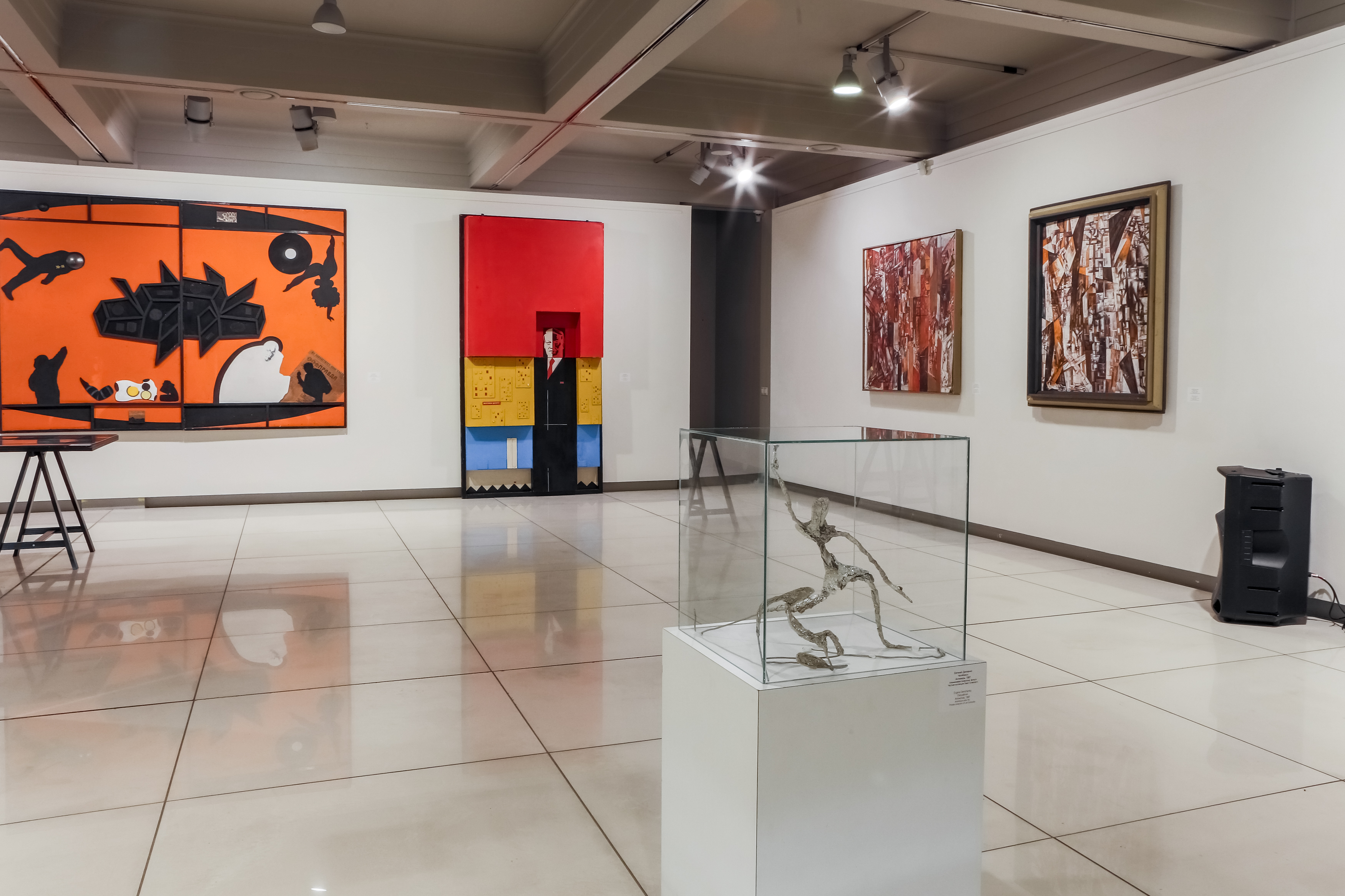 Выставка «Приручая пустоту»